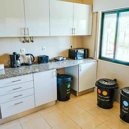 Help Yourself Hostels - Restelo Lisbona Esterno foto