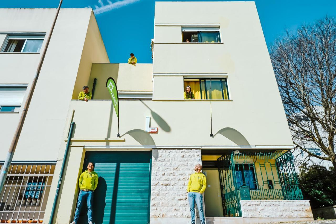 Help Yourself Hostels - Restelo Lisbona Esterno foto